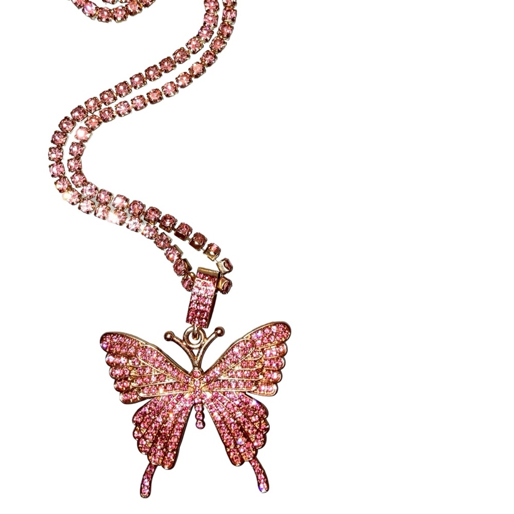 That bling rose gold butterfly!!!